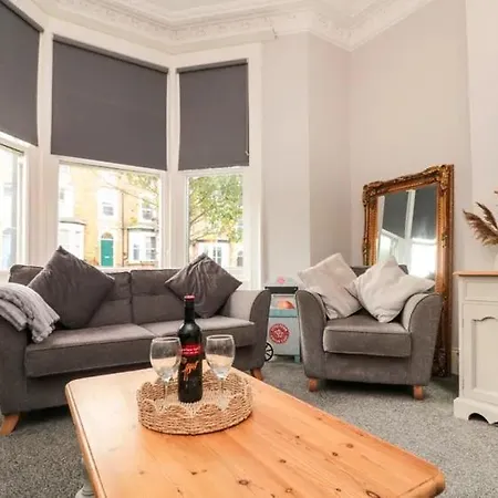 Westbourne Holiday home