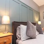Westbourne Holiday home *
